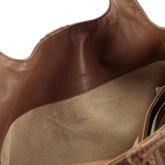 Bottega Veneta Tote Bag - Picture 8 of 10